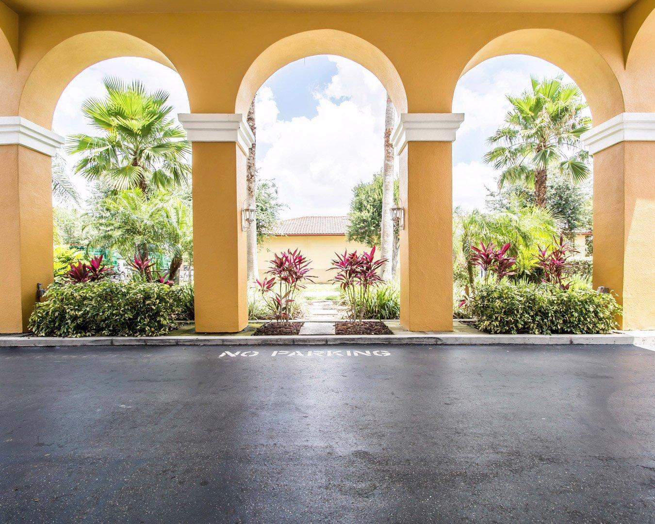 Quality Inn Sarasota I-75 Vamo Exterior photo