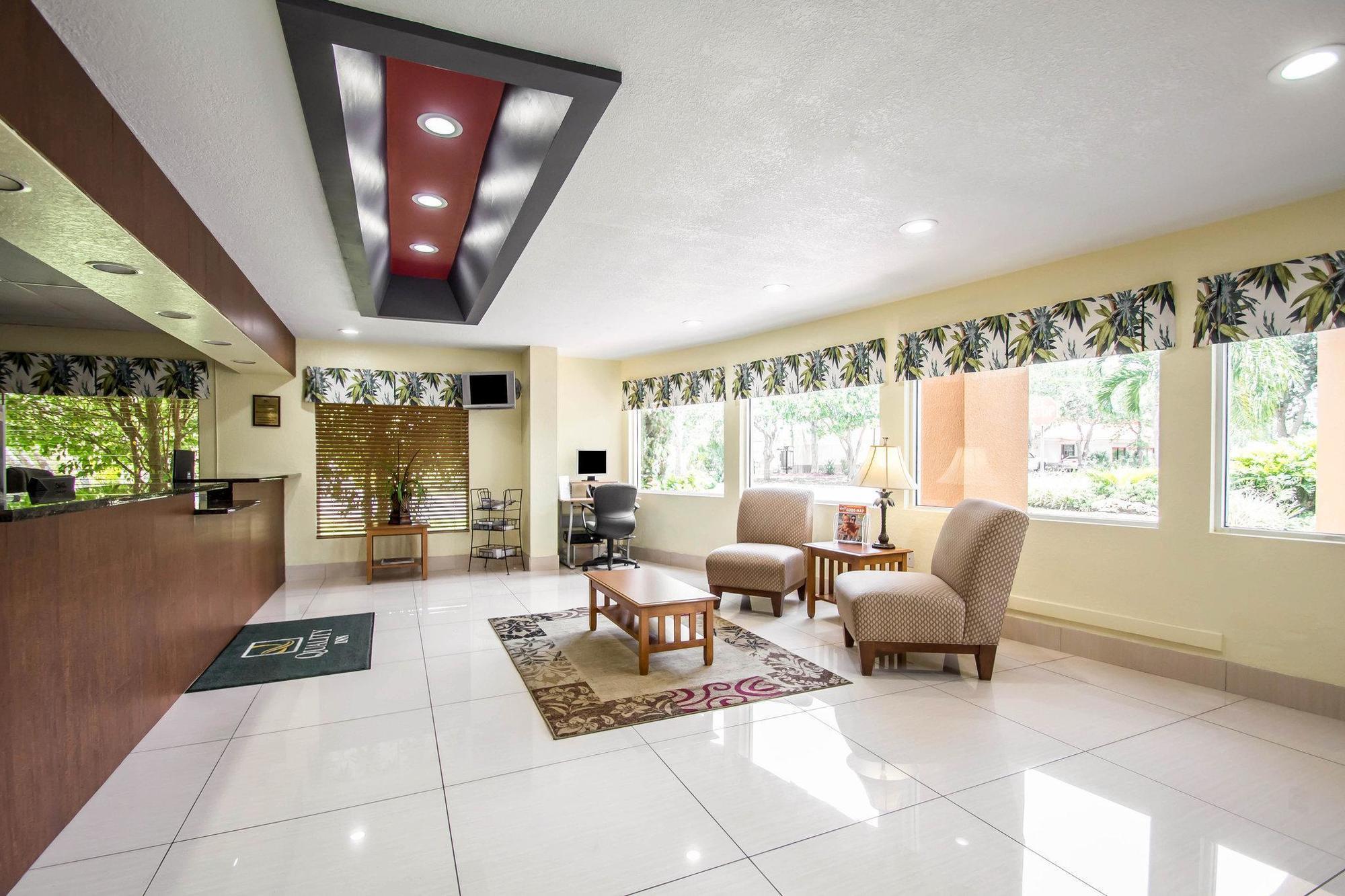 Quality Inn Sarasota I-75 Vamo Exterior photo