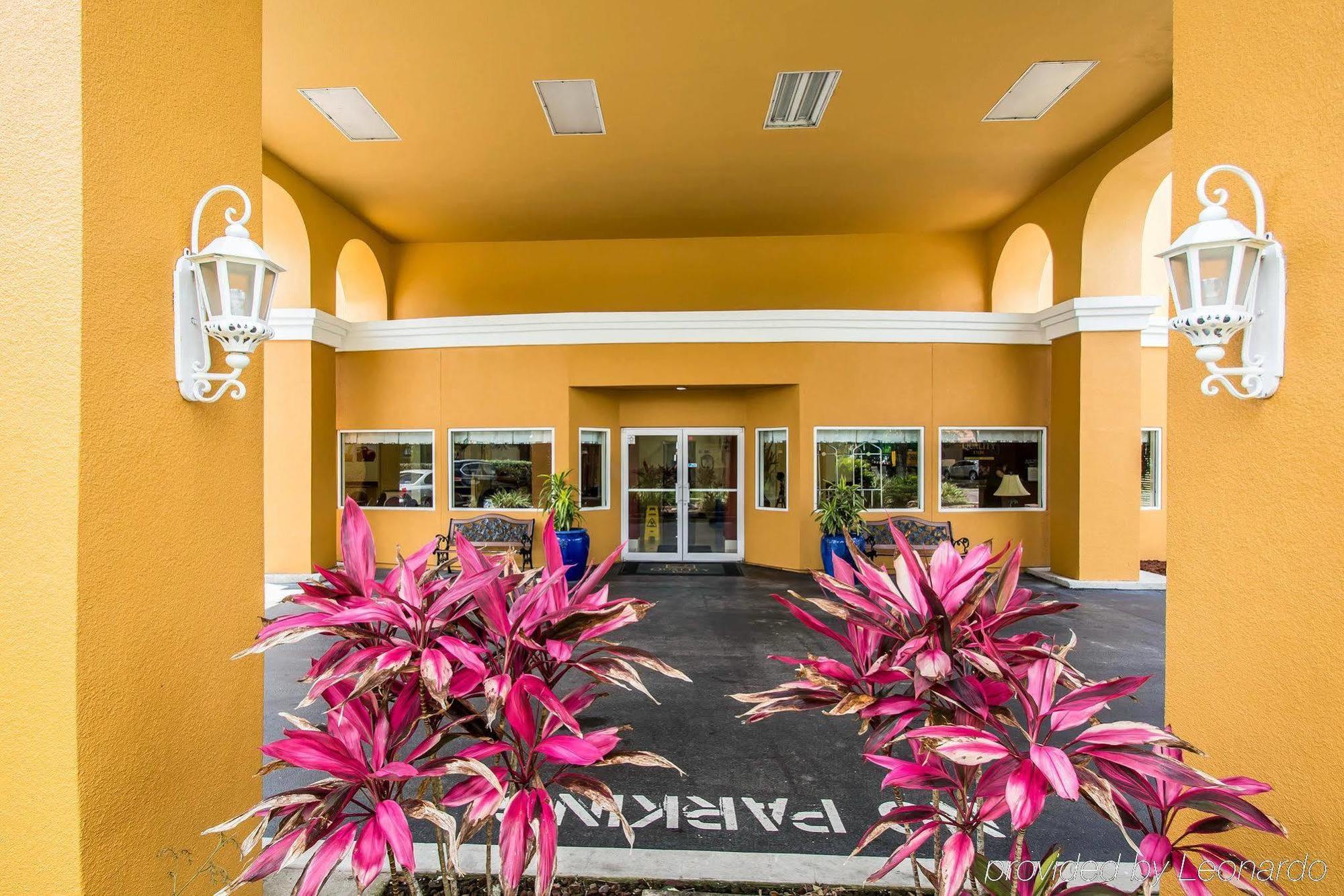 Quality Inn Sarasota I-75 Vamo Exterior photo